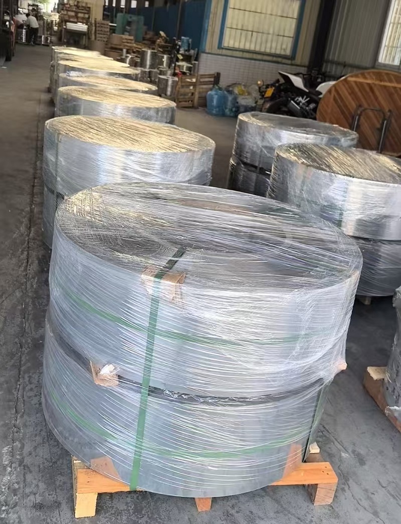 Lô hàng tại nhà máy đáng tin cậy đã hoàn thành: Việc tải bằng xe nâng đảm bảo giao hàng ra nước ngoài an toàn và nhanh chóng